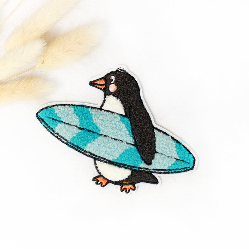 Chenille Patch: Pingu Surf | 8x10,5cm