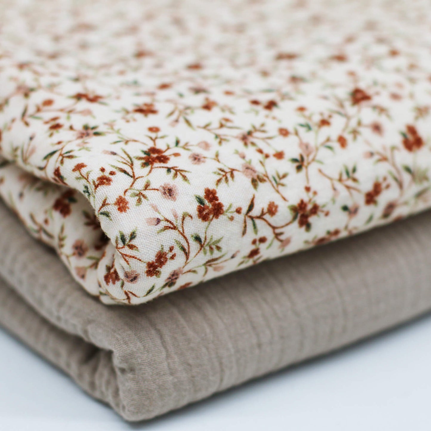 0.5m Musselin Mini-Herbstblumen