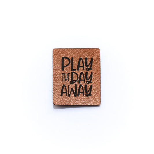 Kunstlederlabel Play the day away | 1 Stück